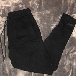 Alphalete men’s identity joggers